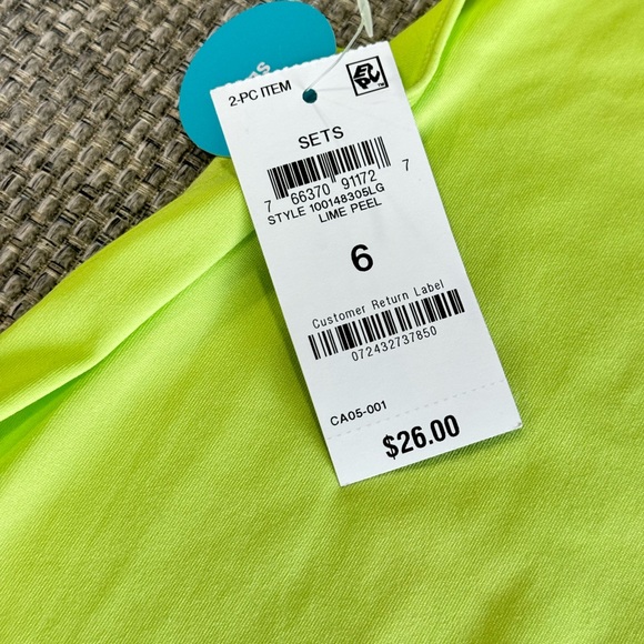 New ID Ideology Little Girls 2-Pc. Yellow Tropical-Print Tank & Shorts Set 6… - Picture 4 of 4